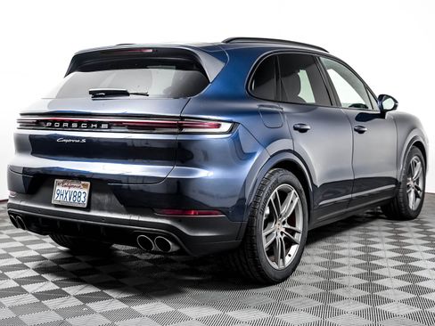 Certified 2024 Porsche Cayenne S AWD/4WD image 10