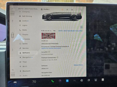 Used 2023 Tesla Model S Plaid image 3