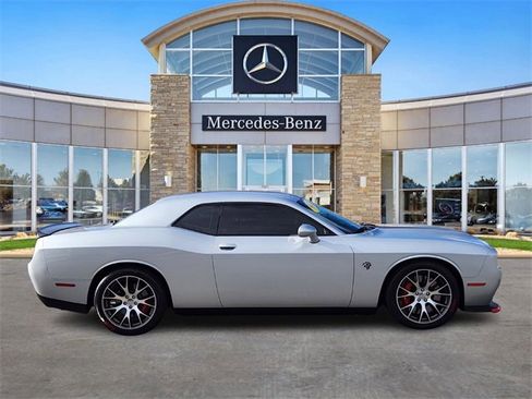 Used 2022 Dodge Challenger SRT Hellcat image 5