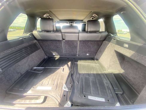 Used 2017 Land Rover Range Rover Supercharged AWD/4WD image 19