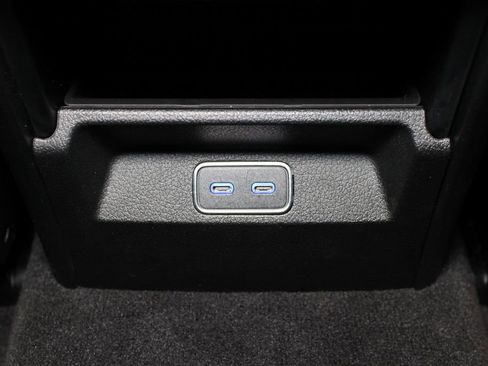 Used 2024 Mercedes-Benz GLE 350 4MATIC image 30