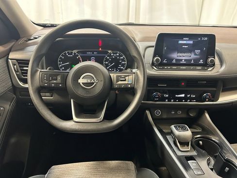 Used 2023 Nissan Rogue SV AWD/4WD image 3