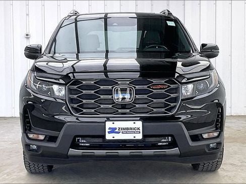 Certified 2024 Honda Passport TrailSport image 3