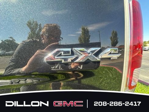 Used 2017 RAM 1500 Laramie AWD/4WD image 11