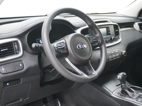 Used 2016 Kia Sorento LX FWD image 10