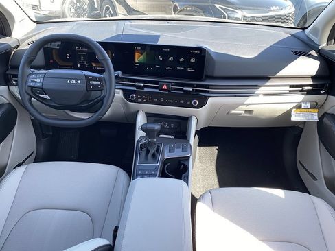 New 2026 Kia Sportage EX FWD image 21