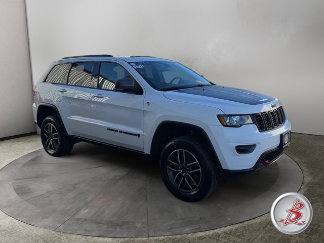 Used 2021 Jeep Grand Cherokee Trailhawk AWD/4WD image 1