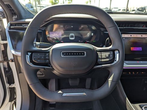 Used 2024 Jeep Wagoneer Launch Edition image 18