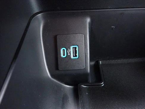 Used 2022 Ford F150 XLT w/ Equipment Group 302A High image 18