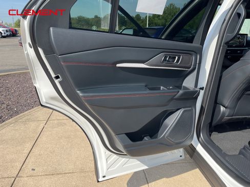 New 2025 Ford Explorer ST-Line w/ Premium Package image 36