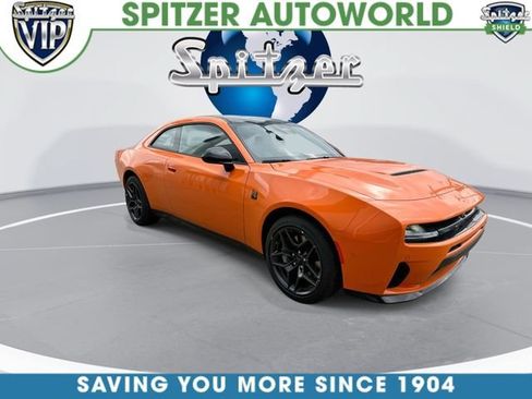 Used 2026 Dodge Charger Scat Pack w/ Blacktop Package AWD/4WD image 2