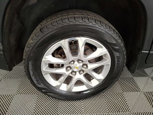 Used 2018 Chevrolet Traverse LT AWD/4WD image 19