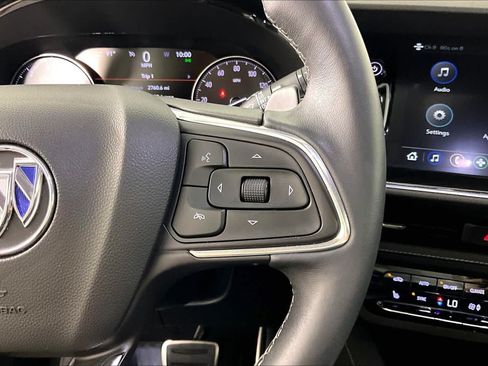 Used 2023 Buick Envision Essence w/ Sport Touring Package AWD/4WD image 23