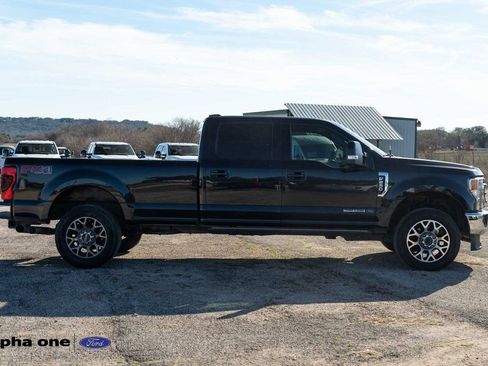 Used 2022 Ford F250 Lariat w/ Lariat Value Package image 4
