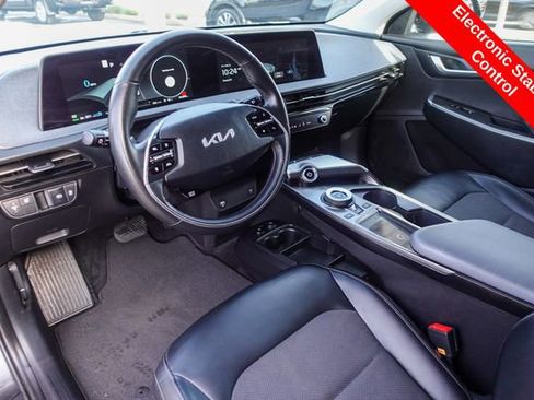 Used 2022 Kia EV6 Light image 11