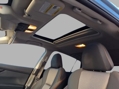 Used 2023 Subaru Crosstrek 2.0i Premium image 16