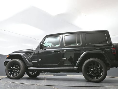 Used 2023 Jeep Wrangler Unlimited Sahara AWD/4WD image 54