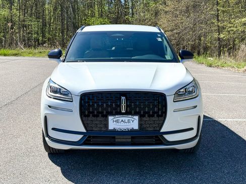 Used 2023 Lincoln Corsair Reserve w/ Jet Appearance Package AWD/4WD image 2