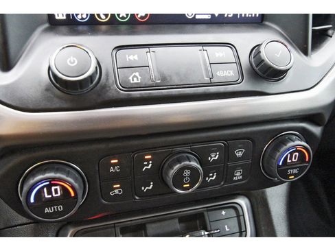 Used 2023 GMC Acadia AT4 w/ Technology Package AWD/4WD image 30