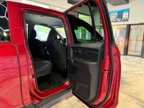 Used 2025 Honda Ridgeline Sport image 44