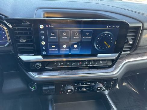 Used 2022 Chevrolet Silverado 1500 LTZ w/ LTZ Premium Package image 11