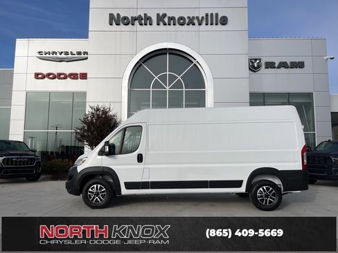 New 2026 RAM ProMaster 2500 w/ Quick Order Package 22G SLT image 2