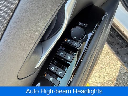 Used 2025 Hyundai Santa Cruz Limited AWD/4WD image 19