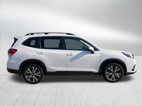 Used 2023 Subaru Forester Limited AWD/4WD image 8