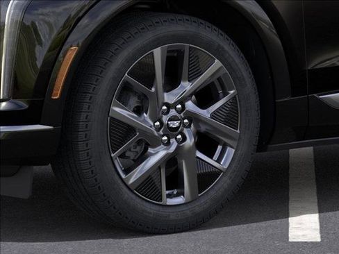 New 2026 Cadillac Optiq Luxury 1 image 9