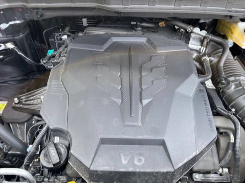 Used 2026 Kia Carnival FWD image 34