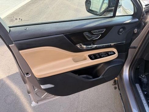 Used 2020 Lincoln Corsair Reserve w/ Equipment Group 201A image 13