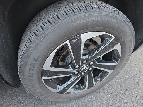 Used 2025 Buick Enclave Sport Touring AWD/4WD image 17