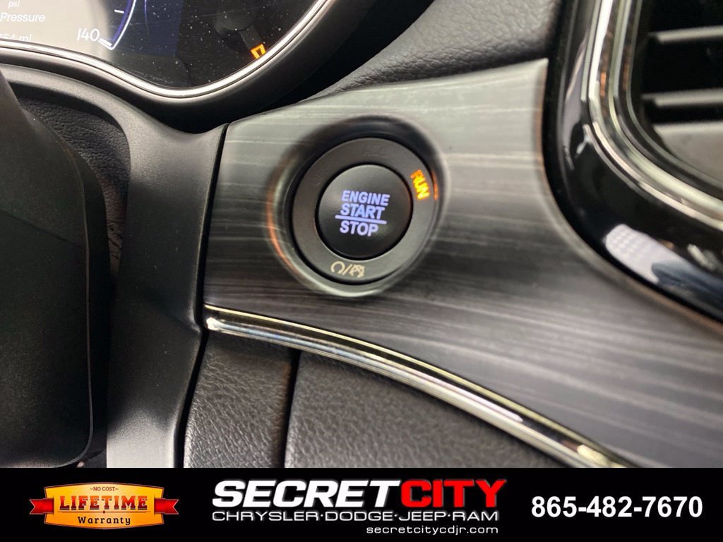 Used 2021 Jeep Grand Cherokee Limited X AWD/4WD image 16