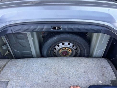 Used 2003 Toyota Avalon XL image 16