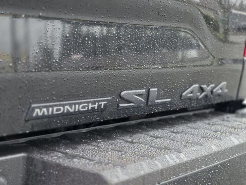 Used 2018 Nissan Titan SL w/ Midnight Edition image 43