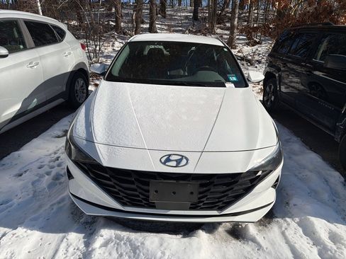 Used 2023 Hyundai Elantra SEL w/ Convenience Package image 7