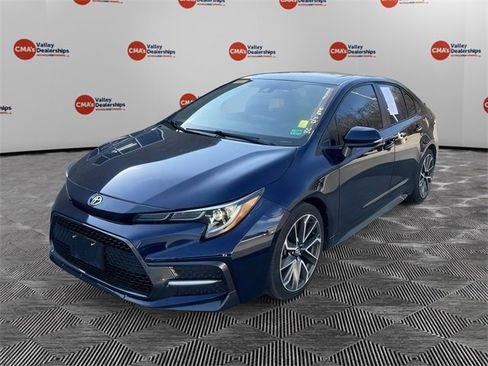 Used 2022 Toyota Corolla SE w/ SE Premium Package image 3