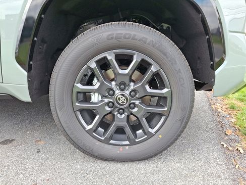 New 2026 Toyota Tundra Platinum image 4