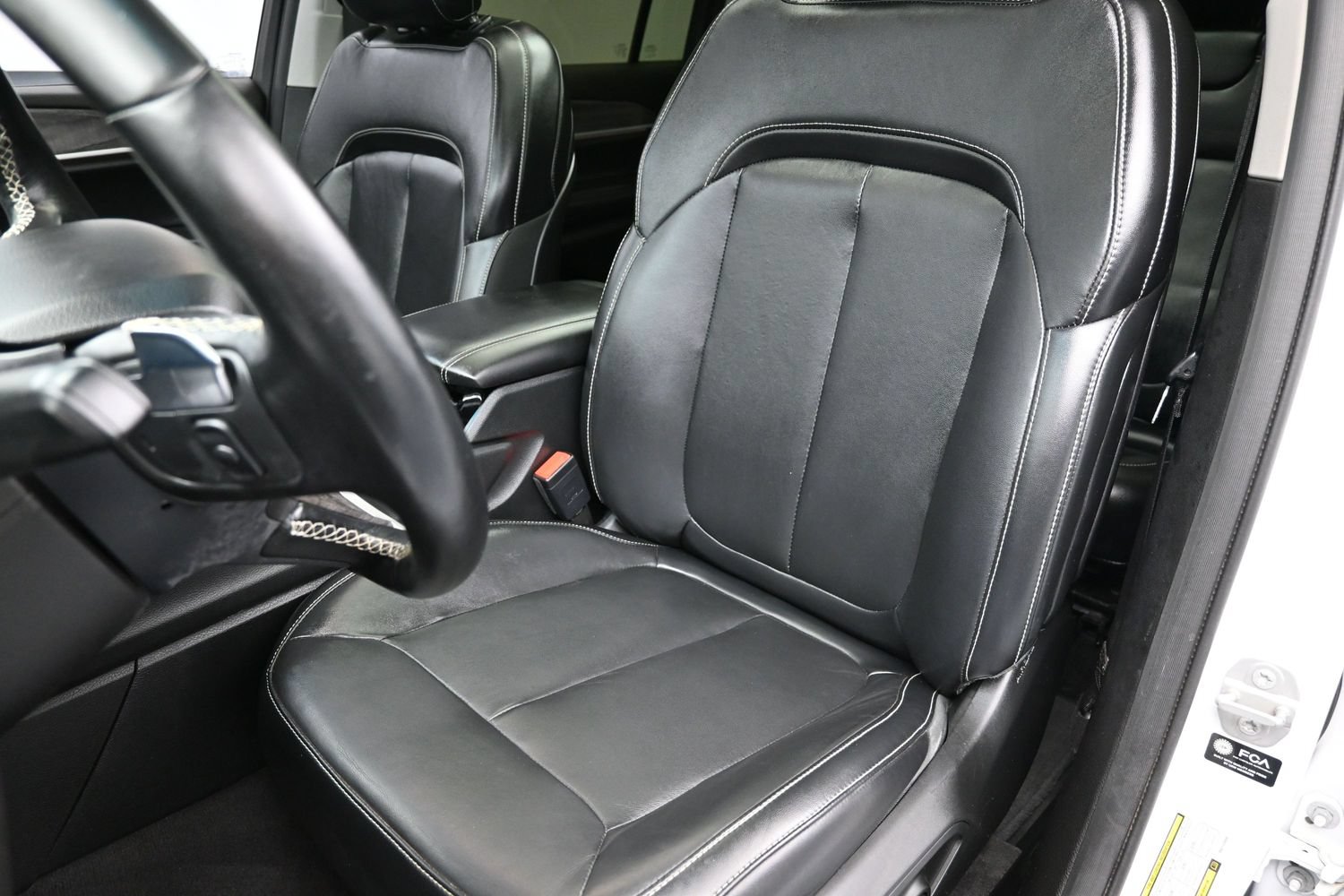 Used 2021 Jeep Grand Cherokee L Limited RWD image 21