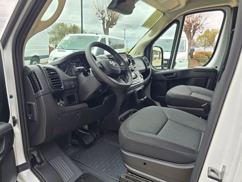 Used 2025 RAM ProMaster 2500 image 16