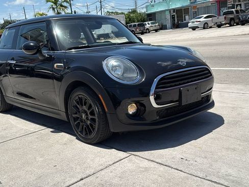 Used 2019 MINI Cooper 2-Door Hardtop FWD image 16