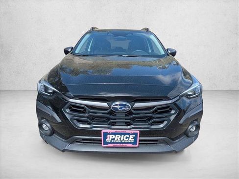 Used 2024 Subaru Crosstrek 2.5i Limited AWD/4WD image 2