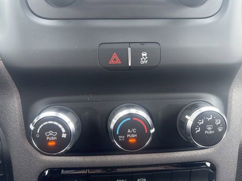 New 2024 RAM 5500 Tradesman AWD/4WD image 20