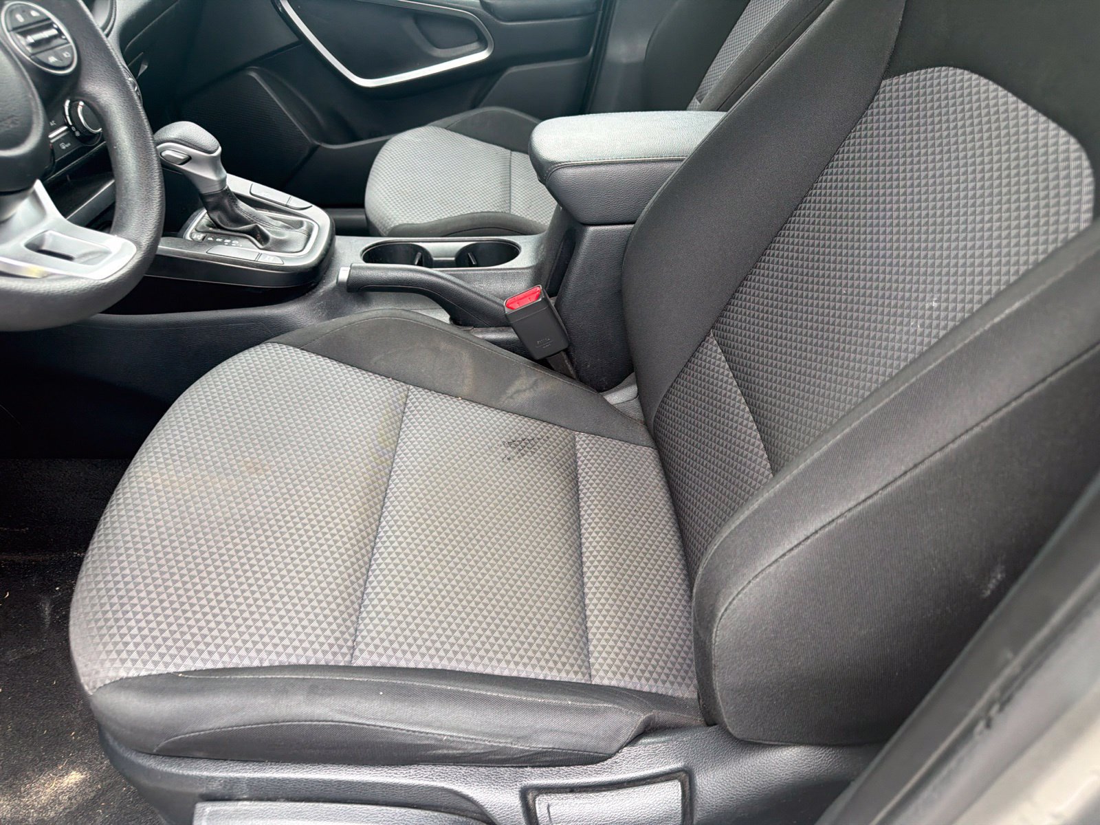 Used 2024 Kia Soul LX w/ Option Group 015 FWD image 13