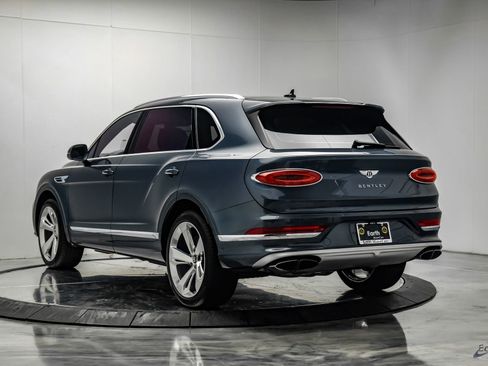 Used 2023 Bentley Bentayga Extended Wheelbase AWD/4WD image 10