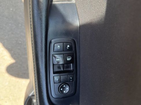 Used 2015 Dodge Challenger SXT RWD image 20