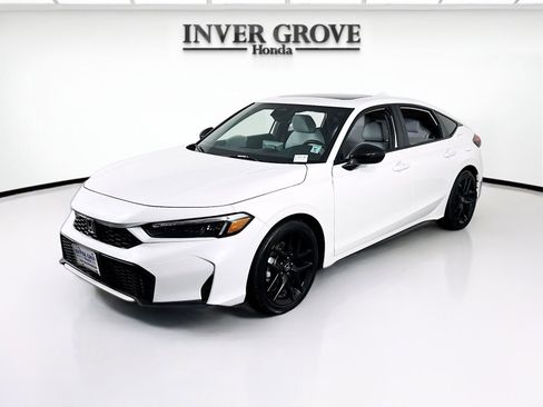 Used 2025 Honda Civic Sport image 1