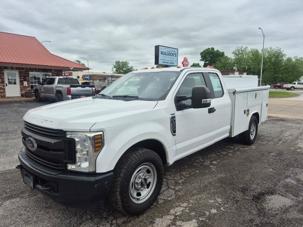Used 2019 Ford F350 XL w/ Power Equipment Group RWD image 1