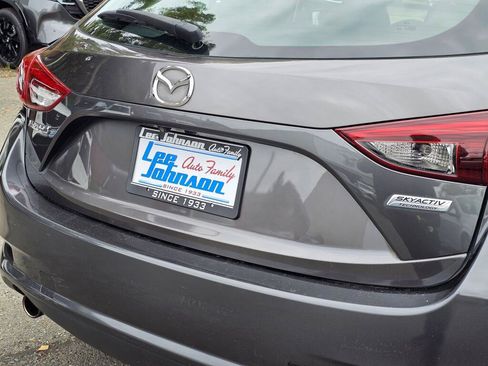 Used 2018 MAZDA MAZDA3 Grand Touring FWD image 14