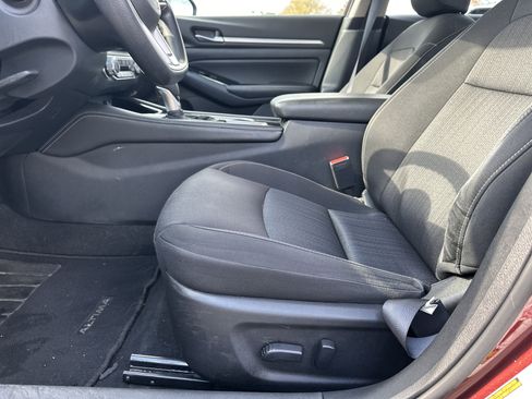 Used 2023 Nissan Altima 2.5 SV image 11